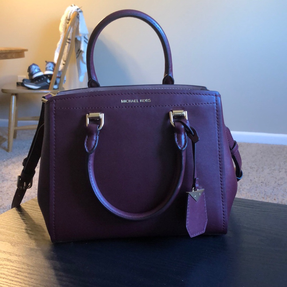 Michael Kors Medium crossbody
